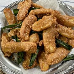 A picture of SECRETS INGREDIENTS to Making Crispy Banana Fritters •AUTHENTIC RECIPE •Kluay-Tod.