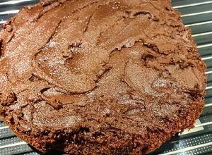 Foto principal de Pastel fudge de chocolate súper fácil