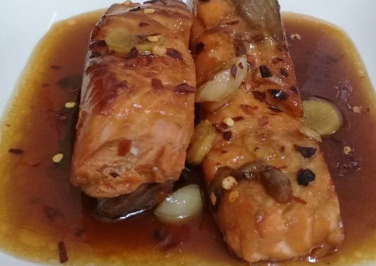 Salmon mentega saus teriyaki