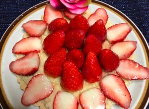 Una foto de Tarta de Fresas con Crema Pastelera!