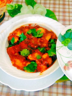 કાઠીયાવાડી ભરેલા બટાકા નું શાક (Kathiyawadi Bharela Bataka Shak Recipe In Gujarati) રેસીપી મુખ્ય ફોટો