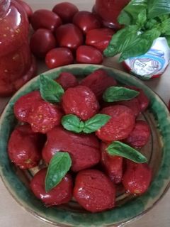 Foto di Pomodori pelati 🌷