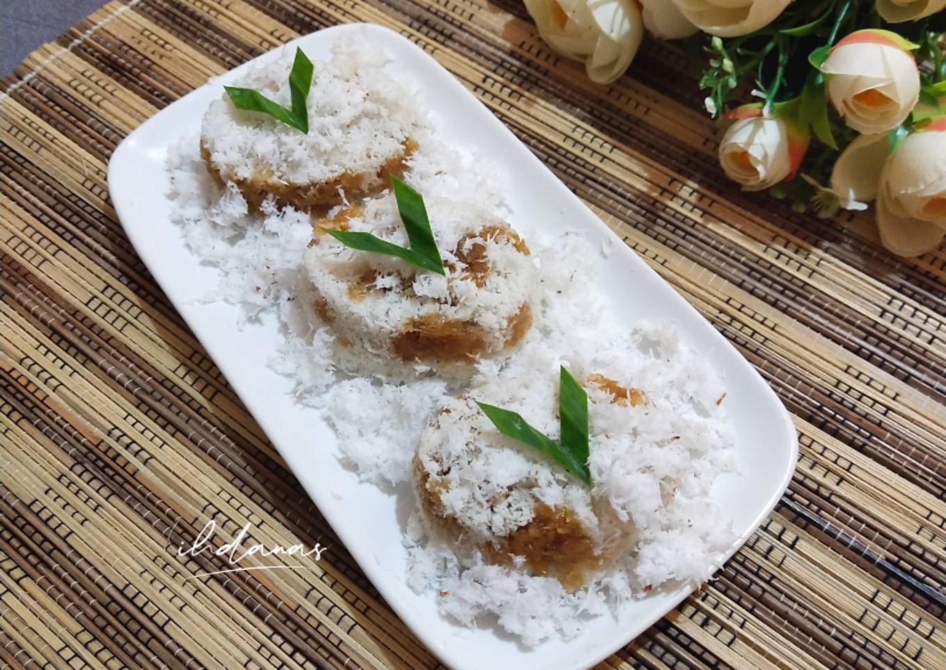 Kue Dongkal / Awug