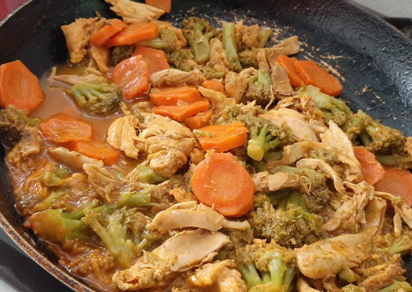 Pollo con zanahoria y brócoli