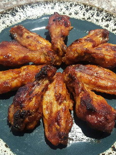 Una foto de Alitas BBQ. En horno