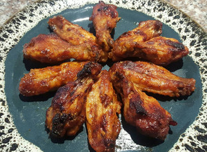 Una foto de Alitas BBQ. En horno