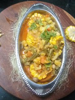 खत खतं (khatkhat recipe in marathi) रेसिपी चे मुख्य फोटो