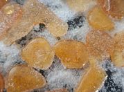Una foto de caramelos de miel