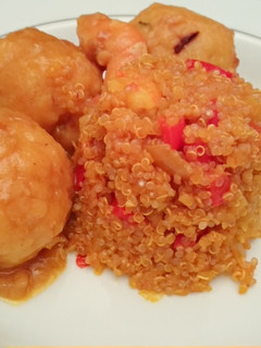 Una foto de Quinoa de tierra y mar