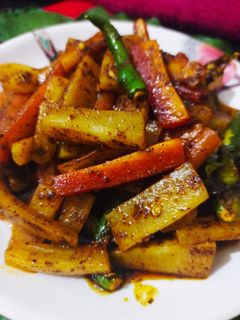 मूली का इंस्टेंट अचार (mooli ka instant achar recipe in Hindi) रेसिपी मुख्य फोटो