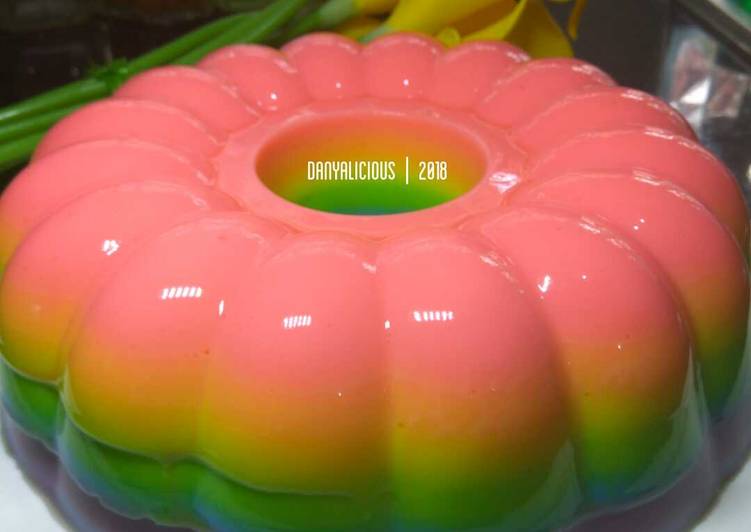  Resep Puding Susu Pelangi  oleh Davanya Cookpad