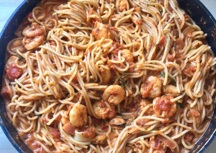 Steps to Prepare Super Quick Homemade Spicy Seafood Pasta