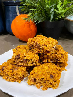 A picture of Baked Pumpkin Spice Oatmeal.