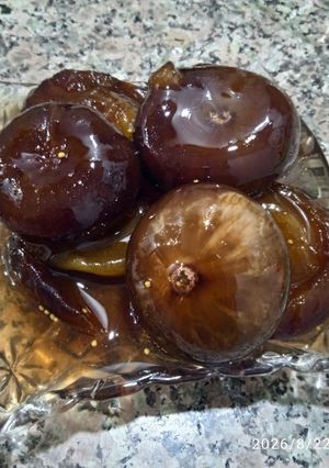 Une photo de Confiture des figues vertes et noires