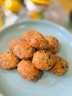A picture of Spring Onion Methi Makai Wada.