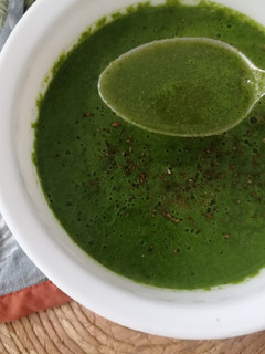 Una foto de Crema de lentejas y espinacas 🍵🌿