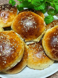 Una foto de Panecillos caseros sin amasar para la merienda súper tiernos