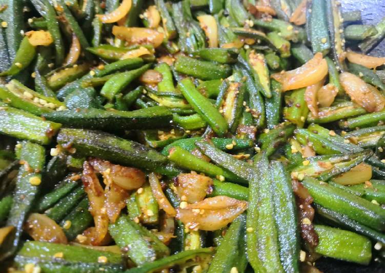 How to Make Quick Bhindi do pyaaja