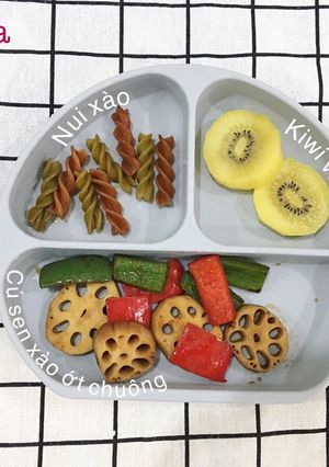 Hình của món CỦ SEN XÀO ỚT CHUÔNG mix NUI (blw).