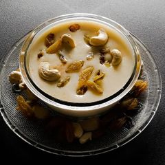 A picture of Mom's Rava Payasam.