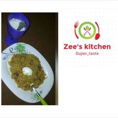 A picture of Indomie jellof wit irish.