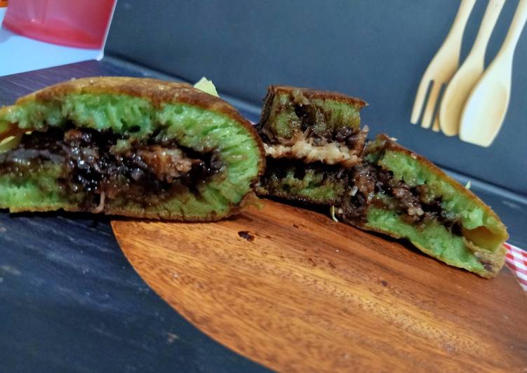 Bahan Martabak manis/terang bulan | Resep Membuat Martabak manis/terang bulan Yang Enak Banget