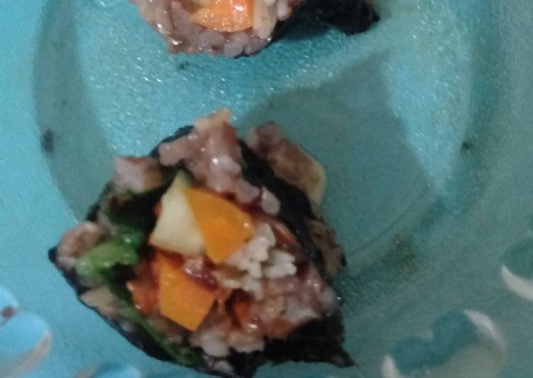 Langkah Mudah untuk Membuat Sushi diet nasi merah, Menggugah Selera