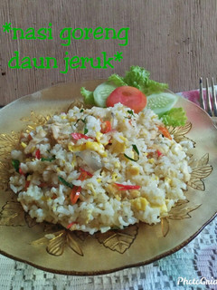 Foto resep *nasi goreng daun jeruk*