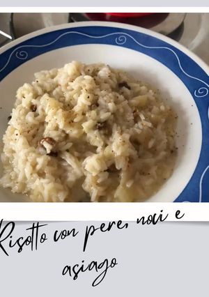 Foto di Risotto con pere, noci e asiago