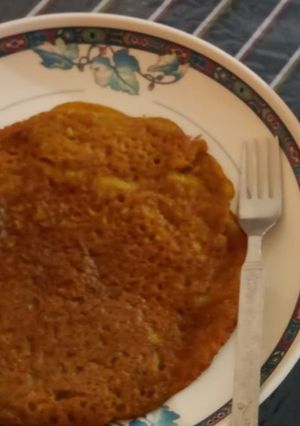 A picture of Masoor dal jowar chilla.