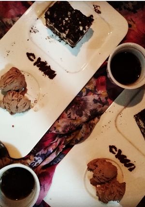 صورة لوصفة ليزي كيك مع آيس كريم على شوكولاته