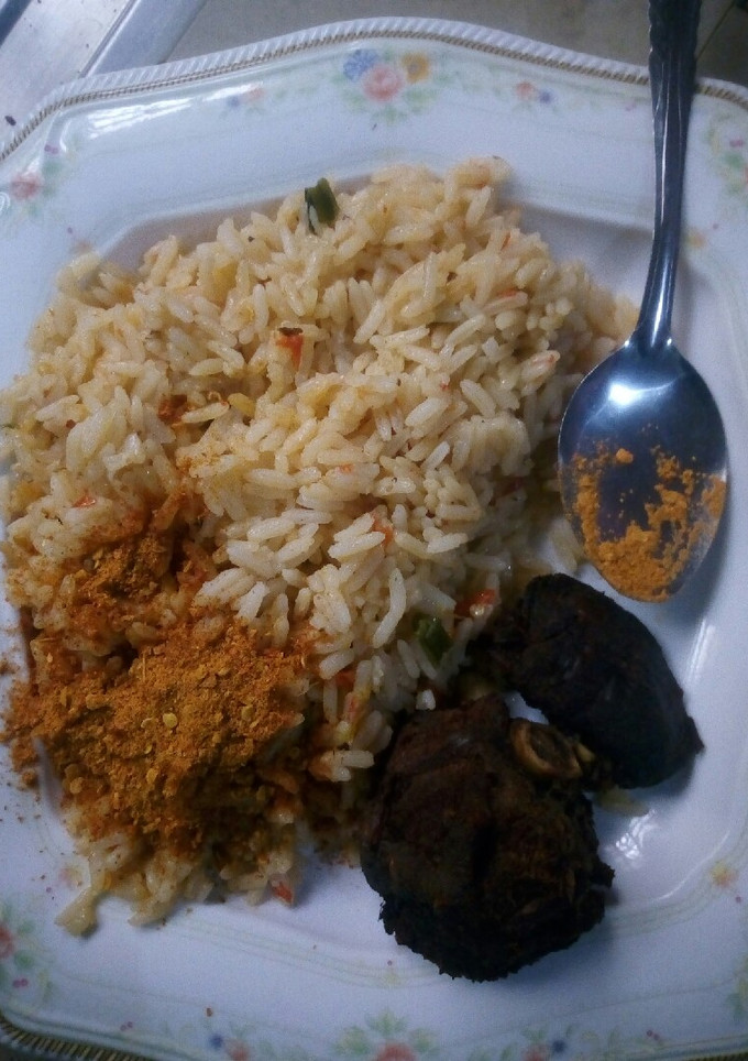 A picture of Simple jellof rice.