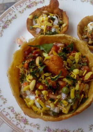 A picture of Katori chaat.