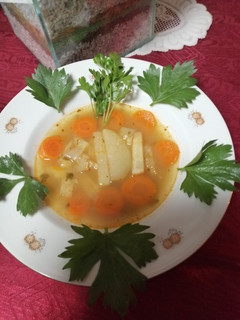 Falusi szalonnás karalábéleves recept fotója
