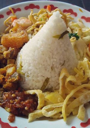 Foto resep Nasi uduk daun jeruk