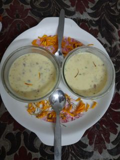 बासुंदी (basundi recipe in Hindi) रेसिपी मुख्य फोटो