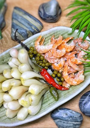 Hình của món Món Tết: Kiệu Huế ngâm chua ngọt.
