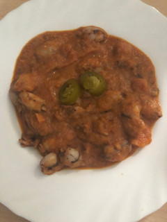 Una foto de 241. Chipirones con salsa de jalapeños (principal pescado)