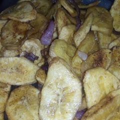 A picture of Matoke chips.