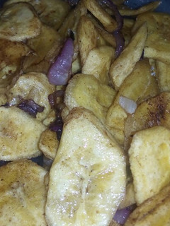 A picture of Matoke chips.