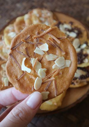 Foto resep Almond Crispy Cookies
