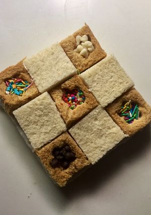 A picture of Check bread cake.