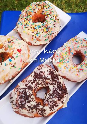 A picture of Creamy cheese Doughnuts.