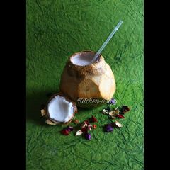 A picture of Coconut Cream Shake.