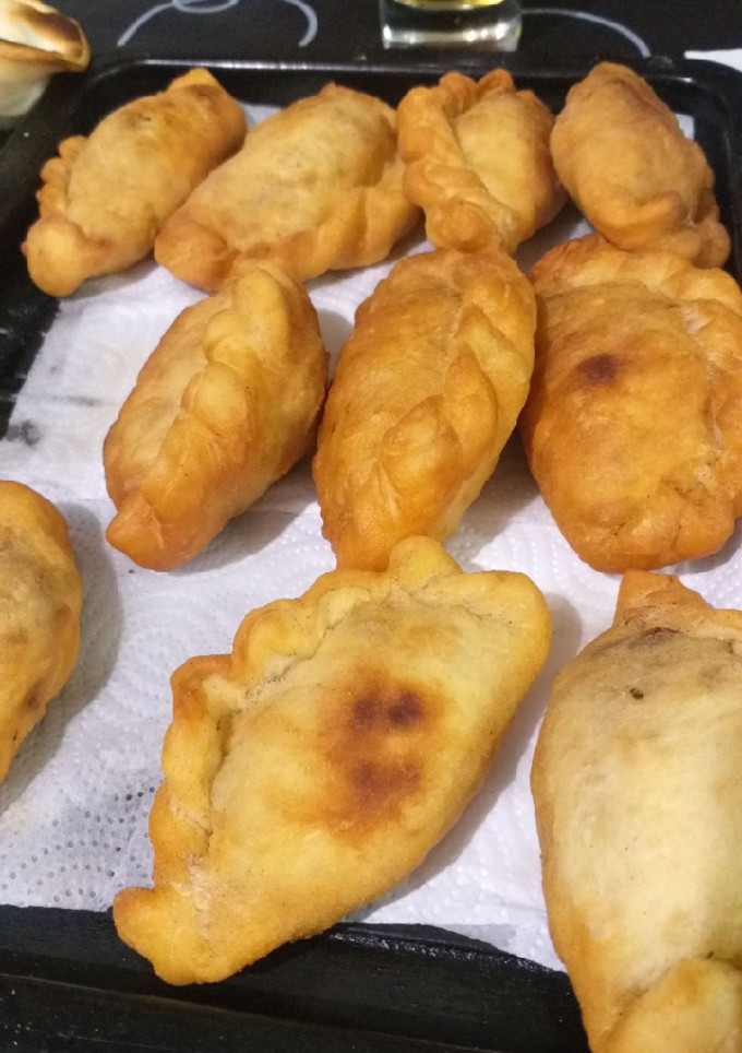 Una foto de Masa para empanadas fritas