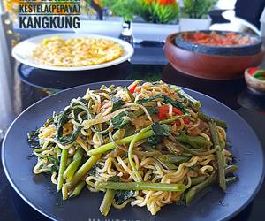 Masakan Unik Mie Goreng KestelaPepaya Kangkung Mantul Banget