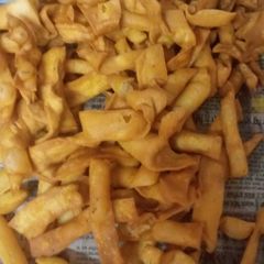 A picture of Namkeen matar.