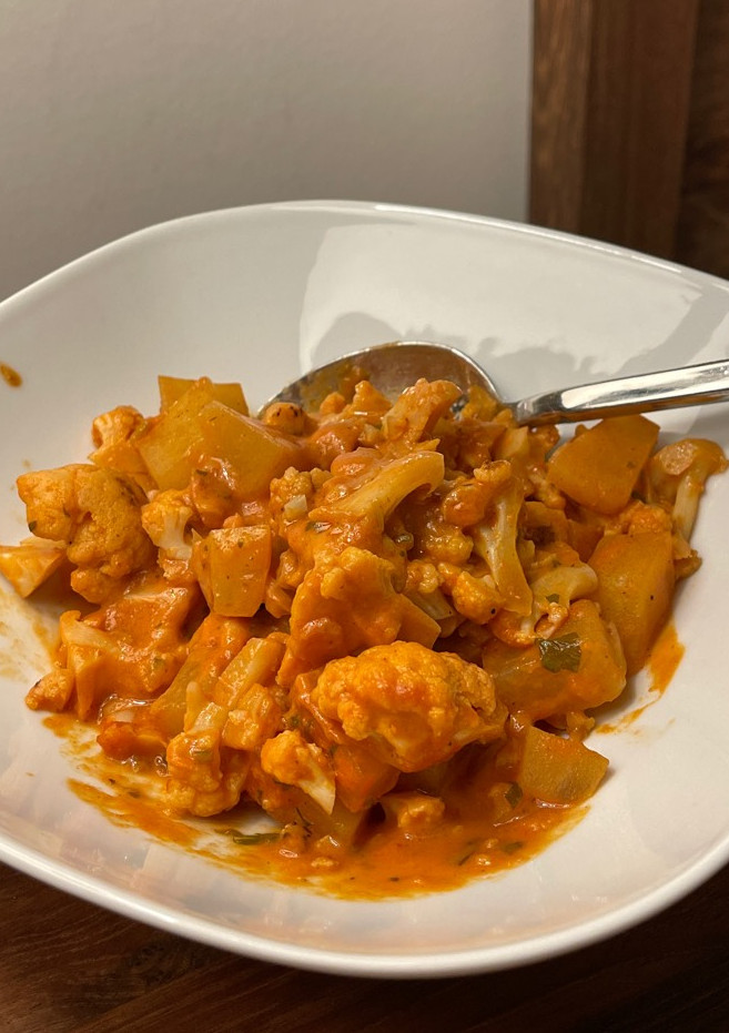 Una foto de Coliflor al curry 🥕🥦💓