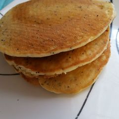 A picture of Lemon poppyseed pancakes.