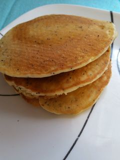 A picture of Lemon poppyseed pancakes.